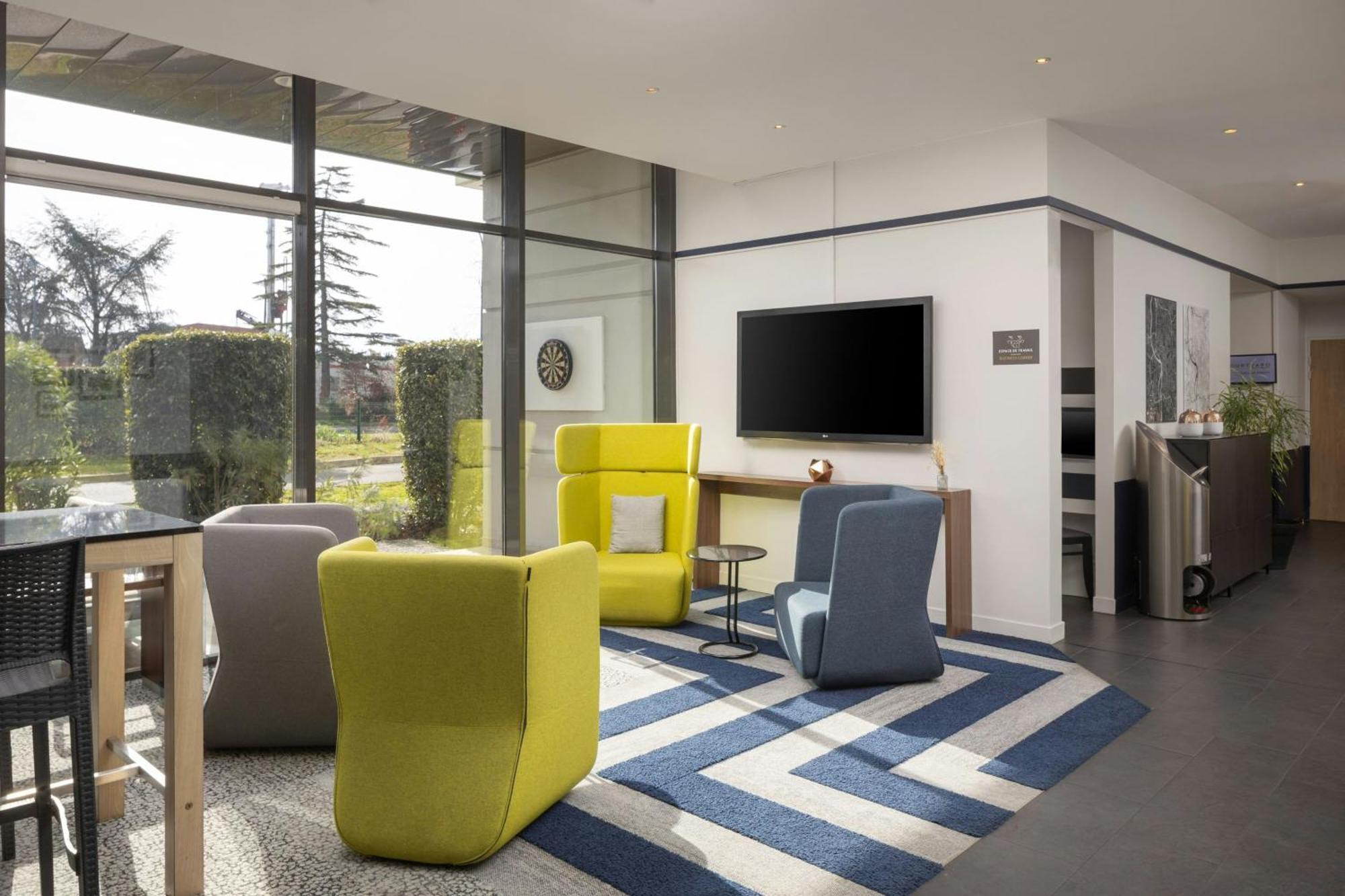 מלון Courtyard By Marriott Toulouse Airport מראה חיצוני תמונה